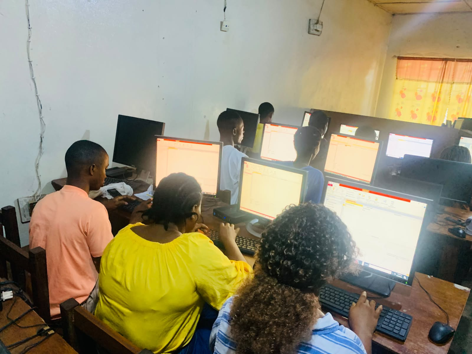 Tech Bridge providing guided computer training.